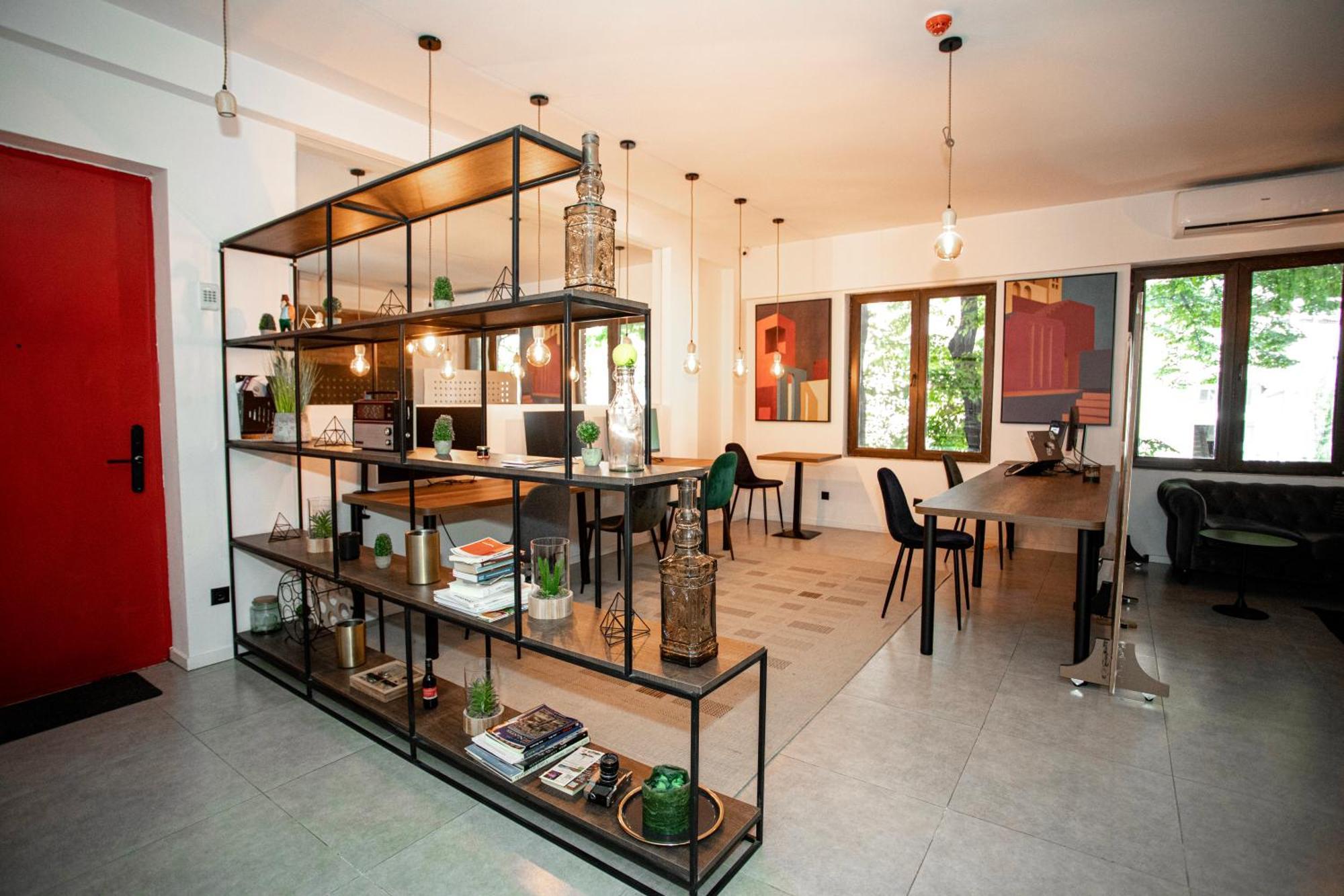 The Tbilisi Pod Hostel Eksteriør bilde